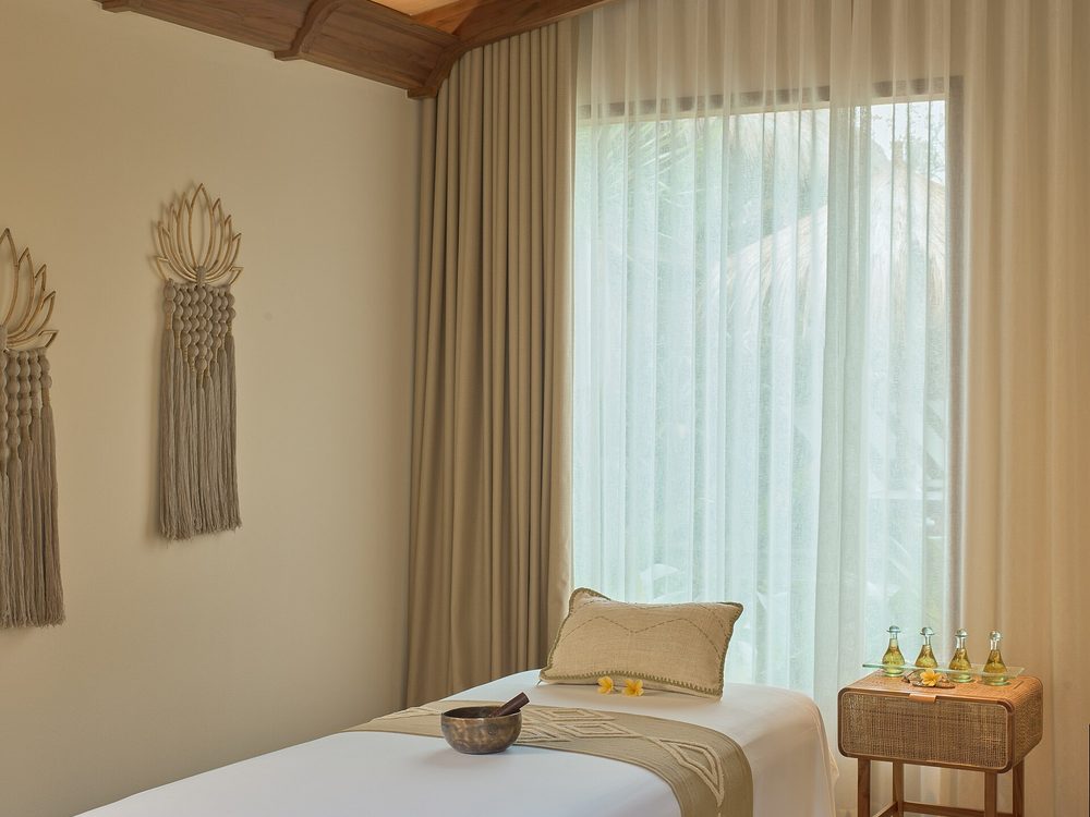 A quiet spa treatment room